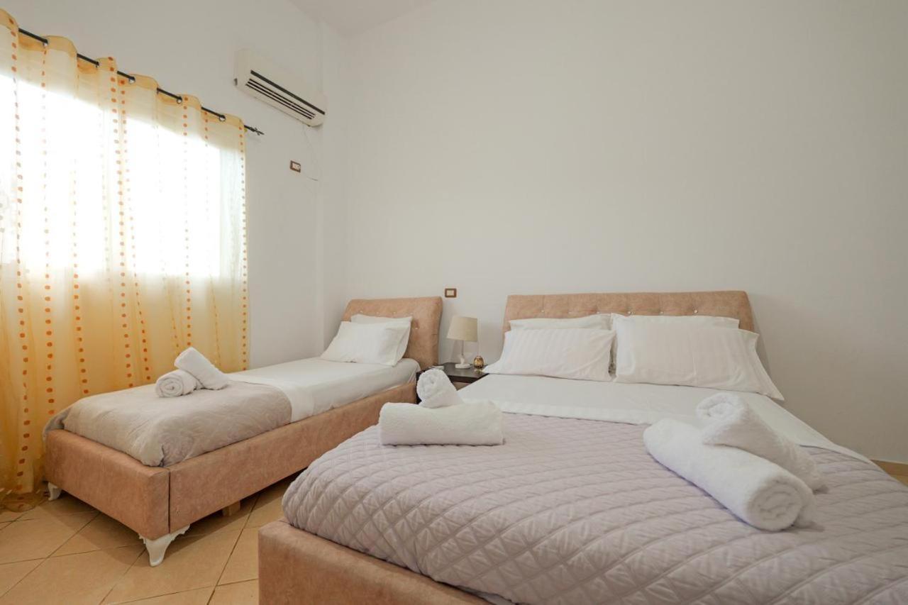 Sunflower Hotel Ksamil Exterior photo
