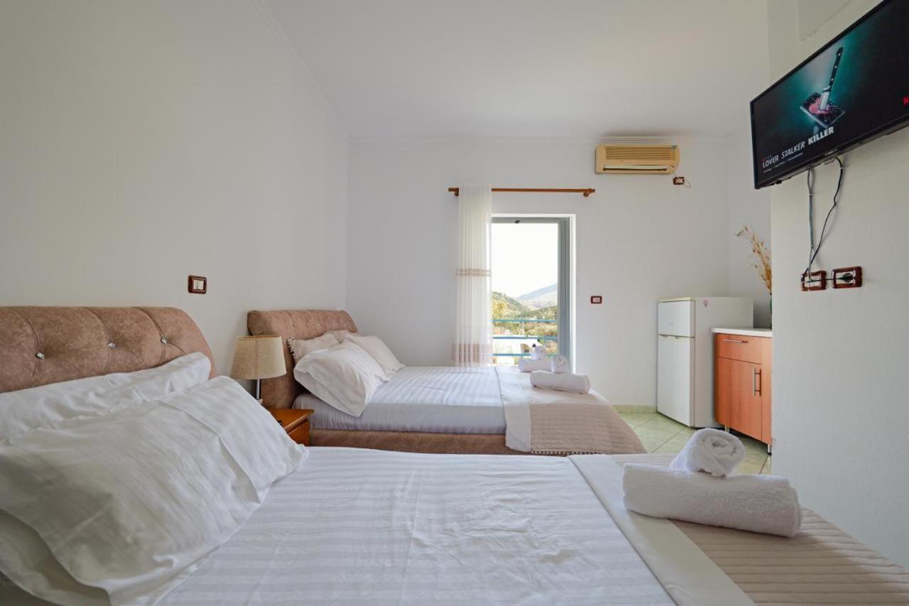 Sunflower Hotel Ksamil Exterior photo